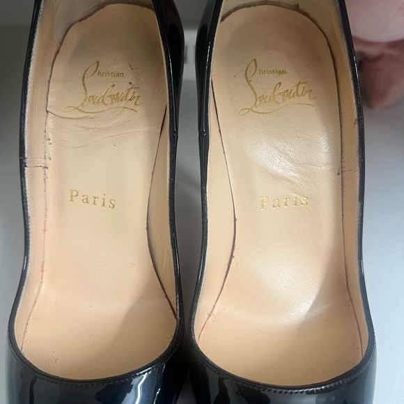 ❌SOLD❌Christian Louboutin
So Kate 120MM Patent Leather Pumps - Picture 12 of 13